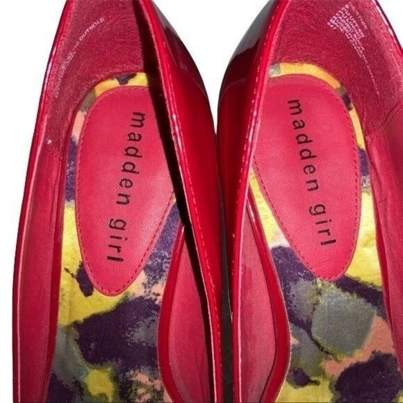 Madden Girl Red Patent Peep Toe Heels Womens Shoes Size 7M - Picture 6 of 6